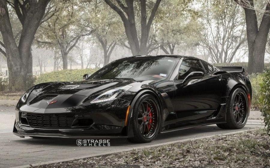 Chevrolet Corvette Z06 on Strasse Wheels (R10 Signature Series) (C7) '2018